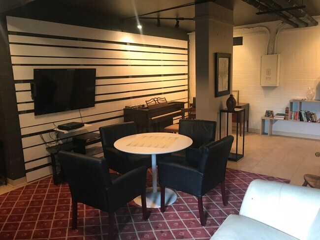 80 Cartright St in Bridgeport, CT - Building Photo - Building Photo