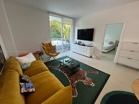 2020 Prairie Ave in Miami Beach, FL - Building Photo