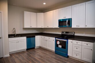 1602 N Mcdonald Ave in Decatur, TX - Building Photo - Building Photo