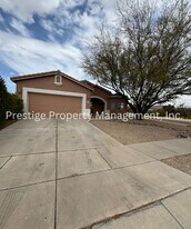 6739 S Placita Segovia in Tucson, AZ - Building Photo