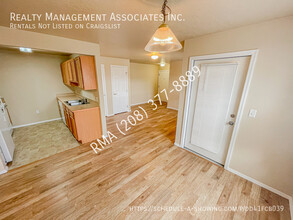 5306 W Morris Hill Rd in Boise, ID - Building Photo - Building Photo