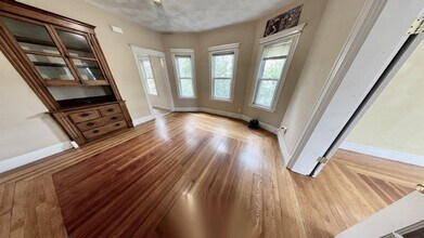296 Highland Ave in Somerville, MA - Building Photo - Building Photo