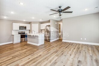 4512 N Sandplum St-Unit -4512 N. Sandplum in Wichita, KS - Building Photo - Building Photo
