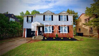 2217 NW 25th St in Oklahoma City, OK - Building Photo