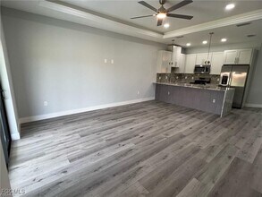 1048 Albert Ave in Lehigh Acres, FL - Foto de edificio - Building Photo