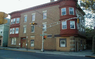 97-99 Hamilton St Apartments