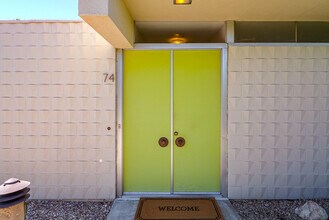 74 Lakeview Dr in Palm Springs, CA - Building Photo - Building Photo