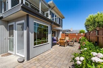 5410 Nootka Loop in Blaine, WA - Building Photo - Building Photo