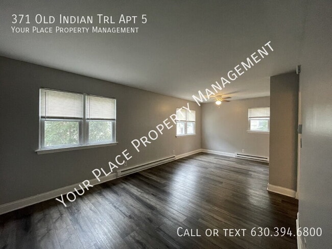 371 Old Indian Trail in Aurora, IL - Building Photo - Building Photo