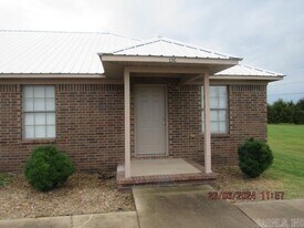 15 Alexis Ln in Greenbrier, AR - Building Photo