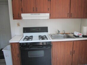 84 Alcove St in Meriden, CT - Building Photo - Building Photo