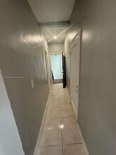 319 W 28th St in Miami Beach, FL - Building Photo - Building Photo