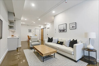 Somerled in Montréal, QC - Foto de edificio - Building Photo