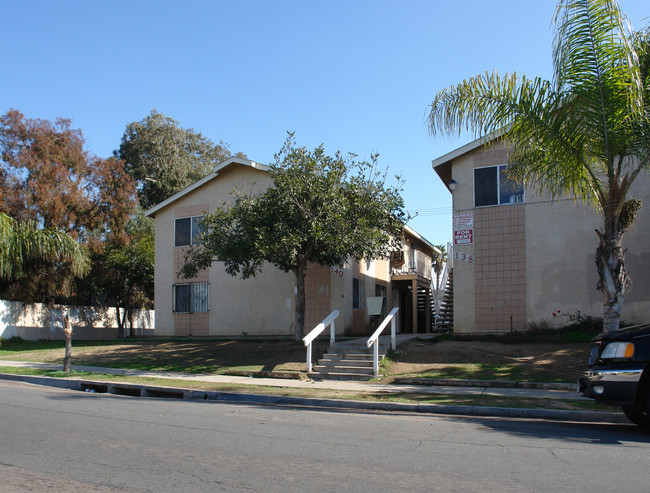 138-140 E Park Ave in San Ysidro, CA - Building Photo - Building Photo