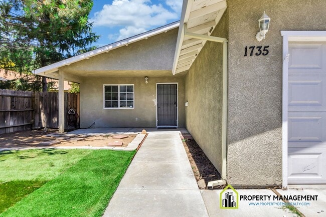 1735 Bristol Ave in Stockton, CA - Building Photo - Building Photo