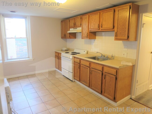 4 Douglass St, Unit #2