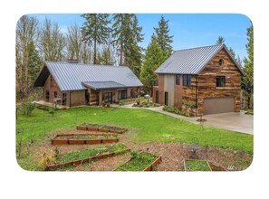16305 90th Ave NE in Kenmore, WA - Building Photo - Building Photo