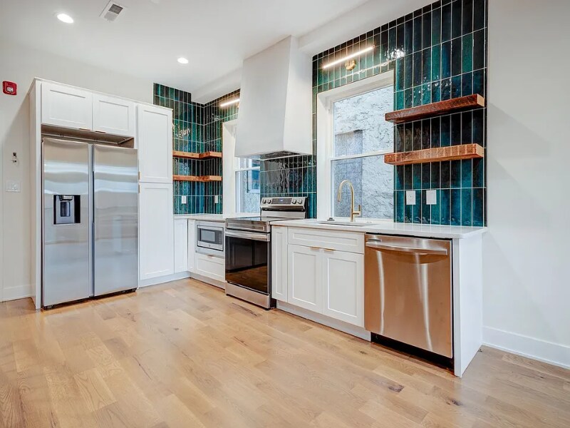 1922 W Diamond St in Philadelphia, PA - Building Photo