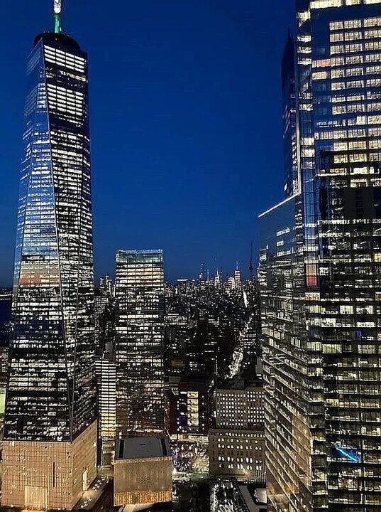 123 Washington St, Unit D40 in New York, NY - Building Photo