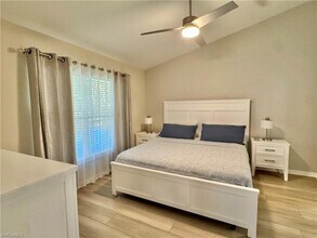 5045 Cedar Springs Dr in Naples, FL - Building Photo - Building Photo