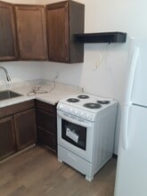 357 Main St in Madawaska, ME - Foto de edificio - Building Photo