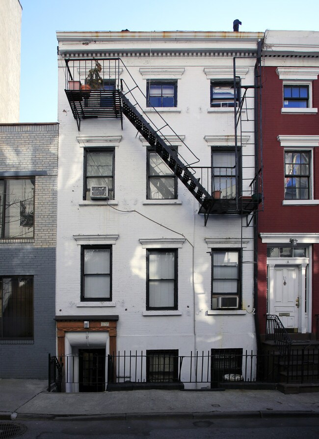 17 Gay St in New York, NY - Building Photo - Building Photo