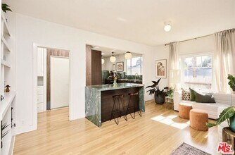 818 Palms Blvd in Los Angeles, CA - Building Photo - Building Photo