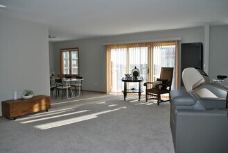 5005 Warren St in Skokie, IL - Building Photo - Building Photo