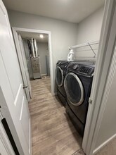 7214 Griffon Ln in Indianapolis, IN - Foto de edificio - Building Photo