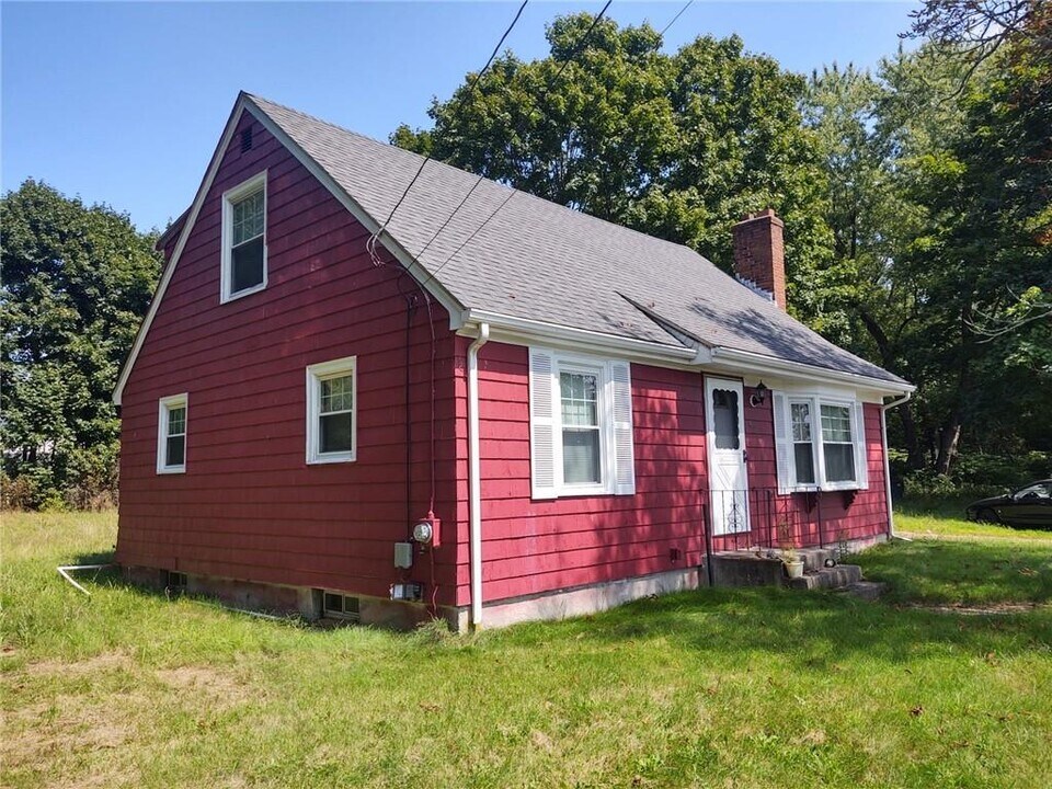 62 Chestnut St in Seekonk, MA - Building Photo