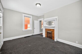 2359 Stratford Ave in Cincinnati, OH - Building Photo - Building Photo