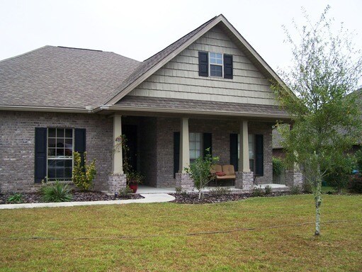 property at 401 Wych Cir