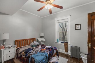 2205 W Cortez St, Unit 1f in Chicago, IL - Building Photo - Building Photo
