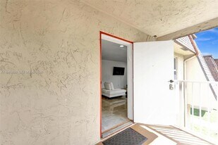 4530 SW 54th St in Fort Lauderdale, FL - Building Photo