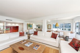 9102 W Bay Harbor Dr in Bay Harbor Islands, FL - Foto de edificio - Building Photo