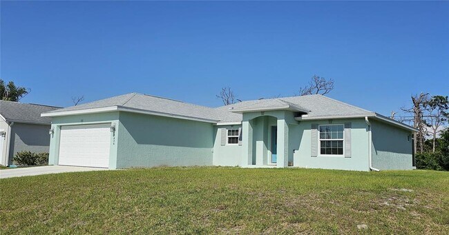 7436 Michael St in Englewood, FL - Building Photo - Building Photo