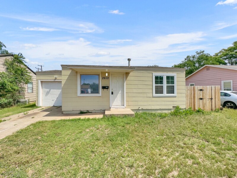 2610 39th St in Lubbock, TX - Building Photo
