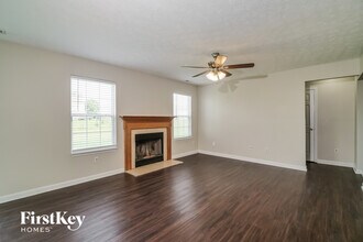 11120 Fall Dr in Indianapolis, IN - Building Photo - Building Photo