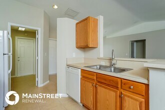 1273 SW Curtis St in Port St. Lucie, FL - Foto de edificio - Building Photo