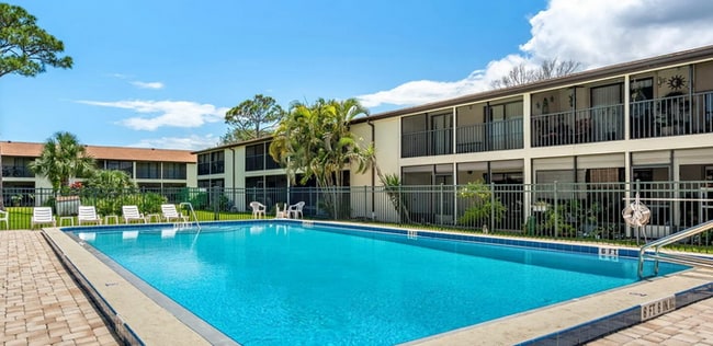 420 Catamaran Dr in Merritt Island, FL - Building Photo - Building Photo