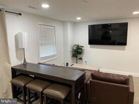 7416 Rhondda Dr in Lorton, VA - Building Photo