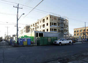 1410 Inglewood in Calgary, AB - Building Photo - Building Photo