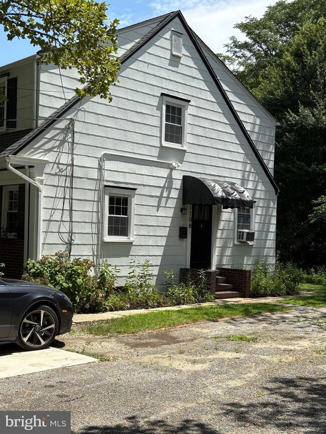 110 Hillcrest Ave in Collingswood, NJ - Building Photo - Building Photo