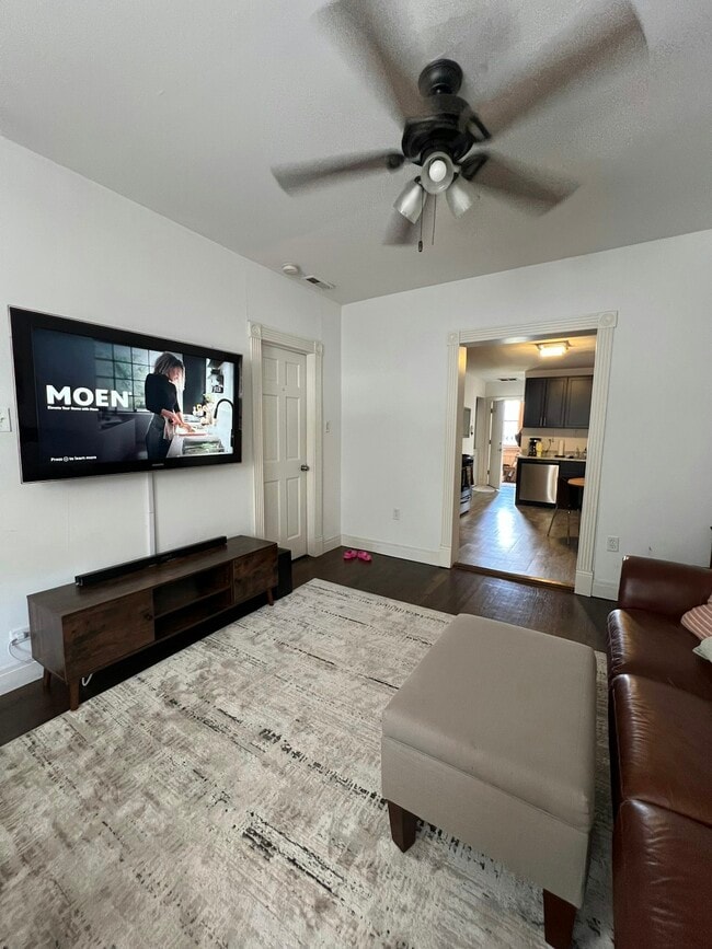 1916 N Rockwell St in Chicago, IL - Building Photo - Building Photo