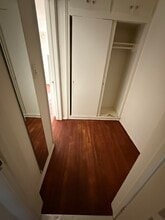 2115 S Bentley Ave, Unit 2115 in Los Angeles, CA - Building Photo - Building Photo