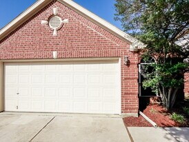 952 Azalia Dr in Lewisville, TX - Building Photo