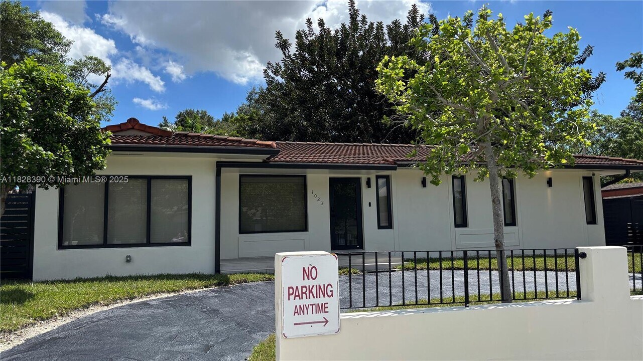 1023 NW 19th Ave in Miami, FL - Building Photo