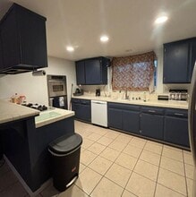 12 S Wendy Dr in Thousand Oaks, CA - Foto de edificio - Building Photo