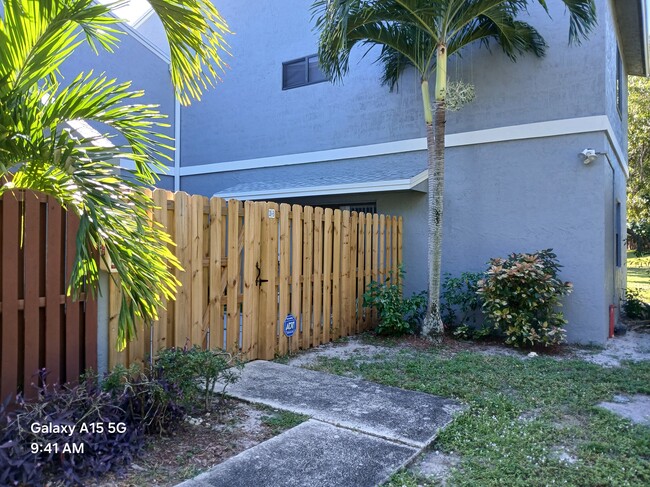 30 Crossings Cir in Boynton Beach, FL - Building Photo - Building Photo