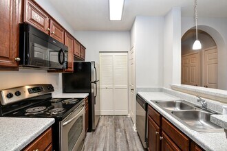 The Finley in Jacksonville, FL - Building Photo - Building Photo